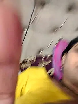 Snapshot of Soniya_Roy chatting on March 19, 2026, 8:14 am Soniya Roy online show from March 19, 2026, 8:14 am