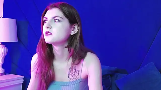 Evelisse online show from October 27, 2025, 5:30 am