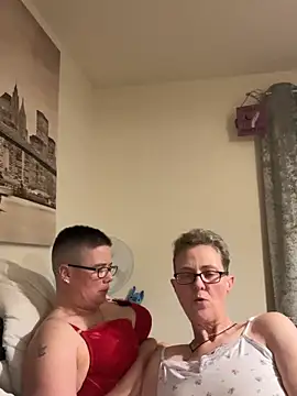 Curvy-Jinx online show from February 1, 2026, 8:18 pm