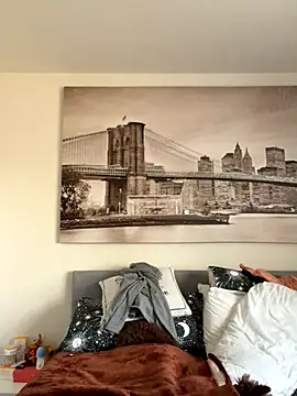 Snapshot of Curvy-Jinx chatting on October 28, 2025, 8:57 am Curvy-Jinx online show from October 28, 2025, 8:57 am