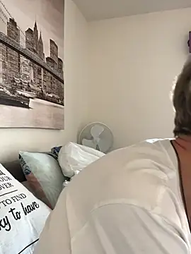 Snapshot of Curvy-Jinx chatting on December 2, 2025, 11:34 am Curvy-Jinx online show from December 2, 2025, 11:34 am