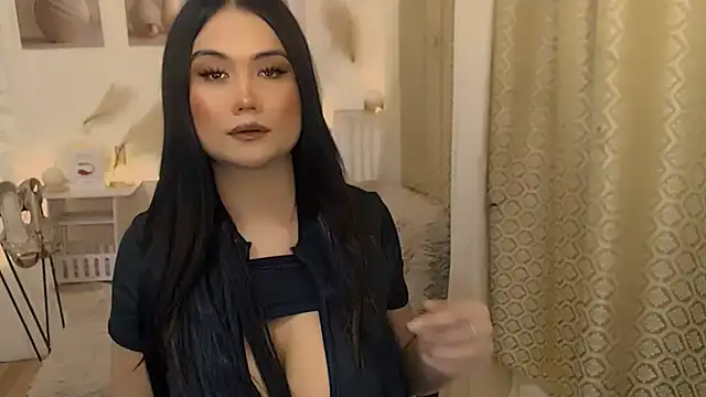 Snapshot of alisha_klassx chatting on July 8, 2026, 3:30 am alisha klassx online show from July 8, 2026, 3:30 am