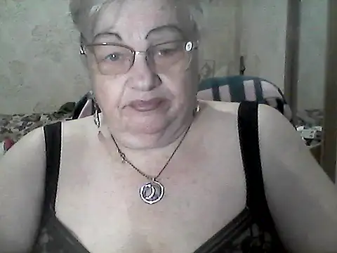 NatalieNorth online show from November 18, 2025, 10:13 pm