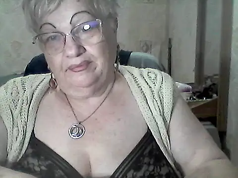 NatalieNorth online show from September 19, 2025, 8:35 pm