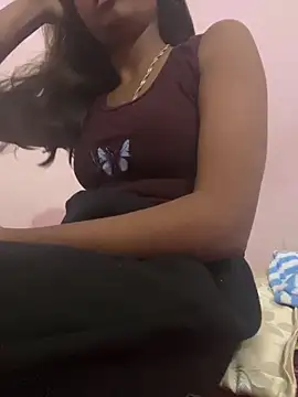 Snapshot of sakshi5533 chatting on November 17, 2025, 2:26 am sakshi5533 online show from November 17, 2025, 2:26 am