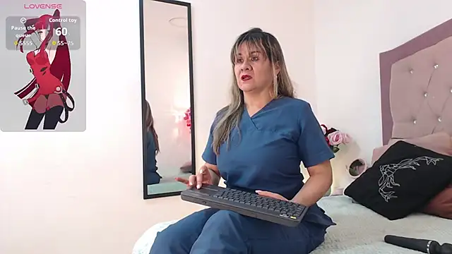 Snapshot of Sophy_Sheikh chatting on November 5, 2025, 8:23 pm Sophy Sheikh online show from November 5, 2025, 8:23 pm