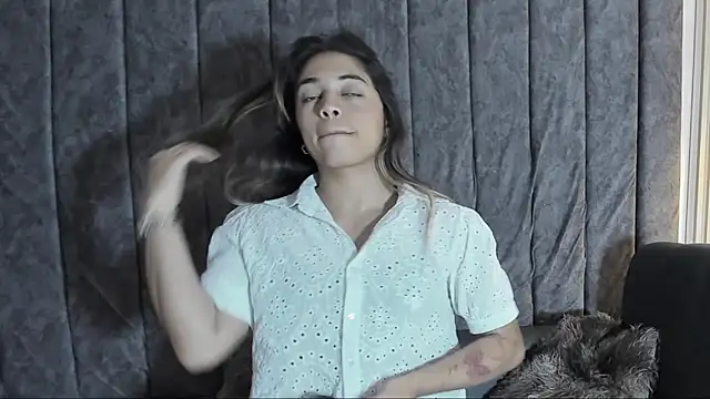 rachell owen online show from November 15, 2025, 4:49 am