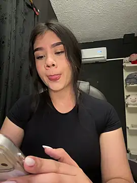 Snapshot of alhaana_ chatting on August 6, 2026, 10:49 pm alhaana online show from August 6, 2026, 10:49 pm