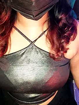 Snapshot of darling_devil chatting on December 5, 2025, 2:59 pm darling devil online show from December 5, 2025, 2:59 pm