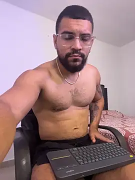 vincentjaxon online show from November 3, 2025, 10:52 am