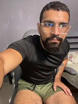 vincentjaxon online show from April 8, 2026, 5:58 pm