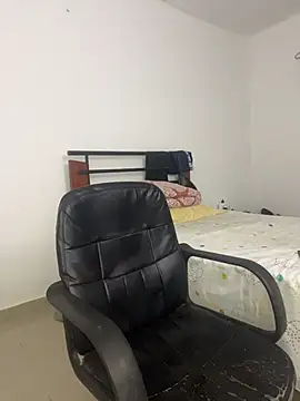 vincentjaxon online show from November 21, 2025, 11:42 am