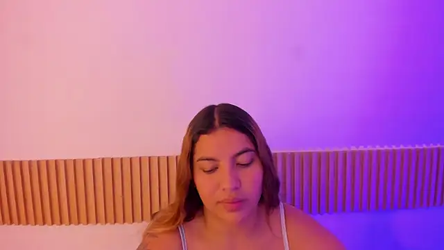 Snapshot of OliviaSweett chatting on October 12, 2025, 7:15 pm OliviaSweett online show from October 12, 2025, 7:15 pm