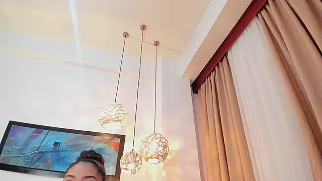 Snapshot of LunaAspen_ chatting on October 4, 2025, 5:47 pm LunaAspen online show from October 4, 2025, 5:47 pm