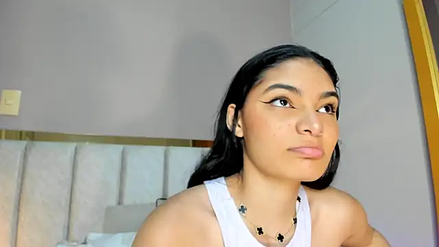 LunaAspen  online show from October 25, 2025, 5:46 pm