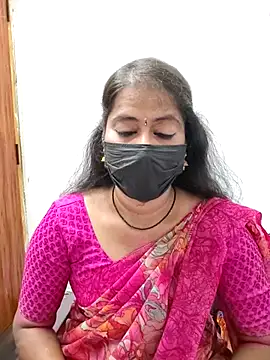 Snapshot of tamil_Sigappu_Roja chatting on July 15, 2026, 12:39 am tamil Sigappu Roja online show from July 15, 2026, 12:39 am