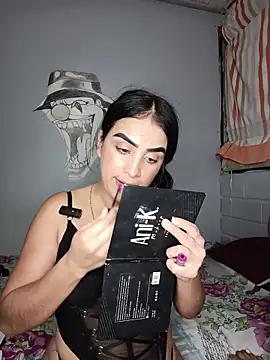 Bigtiti01 online show from July 11, 2026, 9:37 pm