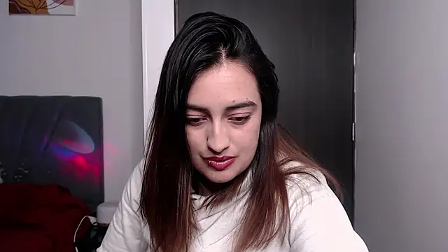 Snapshot of Meggan_n chatting on November 27, 2025, 3:51 am Meggan n online show from November 27, 2025, 3:51 am