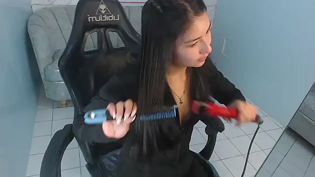 Snapshot of victoria_hernandez_t_ chatting on June 27, 2026, 1:39 pm victoria hernandez t online show from June 27, 2026, 1:39 pm