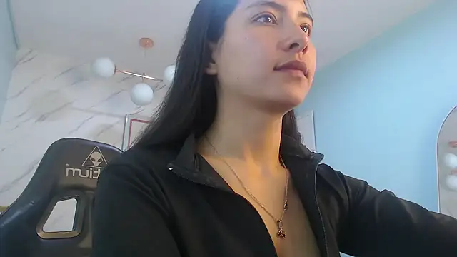Snapshot of victoria_hernandez_t_ chatting on July 30, 2026, 1:21 pm victoria hernandez t online show from July 30, 2026, 1:21 pm