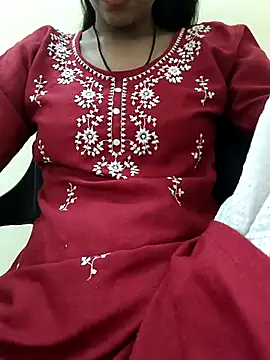 Snapshot of Alia-00 chatting on October 24, 2025, 4:00 am Alia-00 online show from October 24, 2025, 4:00 am