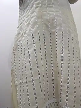 Snapshot of Alia-00 chatting on October 28, 2025, 4:02 am Alia-00 online show from October 28, 2025, 4:02 am