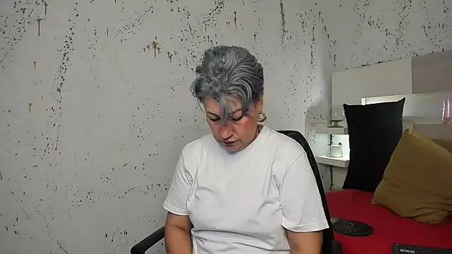 JaddeWalker online show from October 3, 2025, 11:34 am