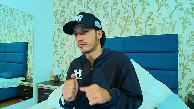 Snapshot of Marcus_Jeron chatting on October 8, 2025, 5:31 am Marcus Jeron online show from October 8, 2025, 5:31 am