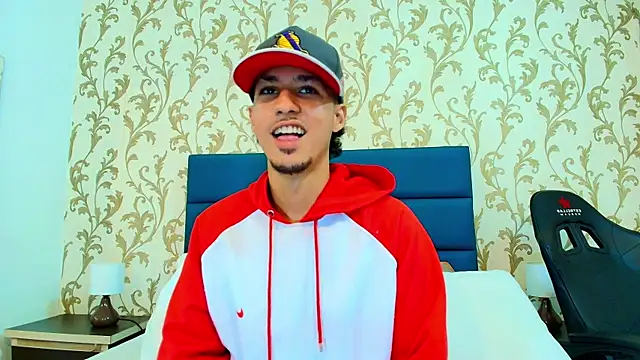 Snapshot of Marcus_Jeron chatting on November 25, 2025, 9:59 pm Marcus Jeron online show from November 25, 2025, 9:59 pm