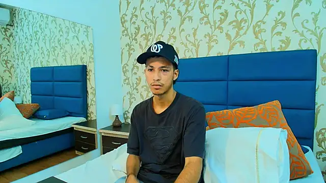 Snapshot of Marcus_Jeron chatting on October 26, 2025, 9:48 pm Marcus Jeron online show from October 26, 2025, 9:48 pm