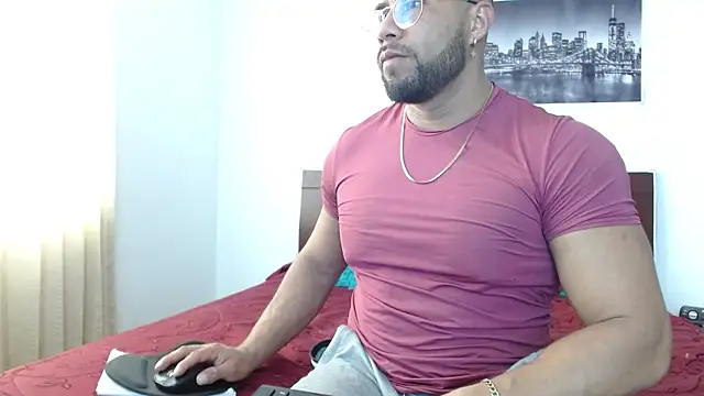 AntonyDAngelo25 online show from November 20, 2025, 5:46 pm