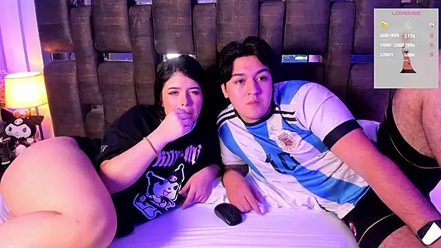 EmilyANDrew  online show from November 30, 2025, 5:41 am