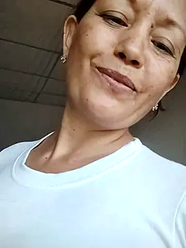 Snapshot of marinita13 chatting on November 16, 2025, 4:45 pm marinita13 online show from November 16, 2025, 4:45 pm