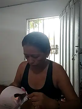 Snapshot of marinita13 chatting on November 19, 2025, 4:07 pm marinita13 online show from November 19, 2025, 4:07 pm