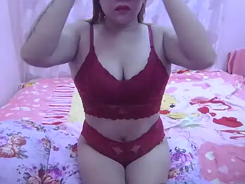Snapshot of WildPussy4uxx chatting on June 26, 2026, 11:05 am WildPussy4uxx online show from June 26, 2026, 11:05 am