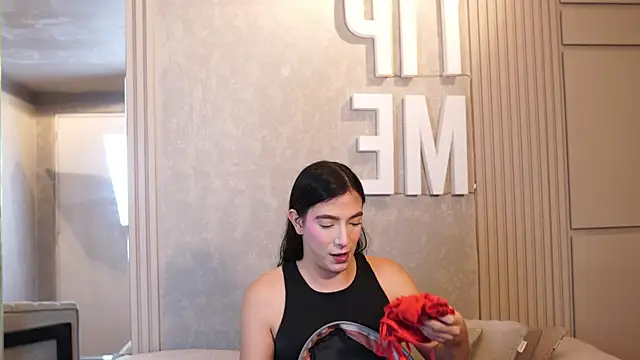 Ariaa Isabell online show from April 28, 2026, 6:34 pm