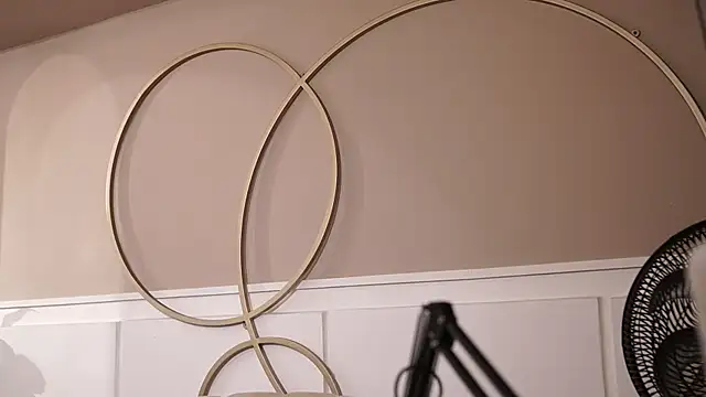 Snapshot of Ariaa_Isabell chatting on November 18, 2025, 6:11 pm Ariaa Isabell online show from November 18, 2025, 6:11 pm