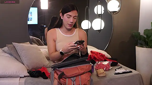 Ariaa Isabell online show from February 19, 2026, 6:27 pm