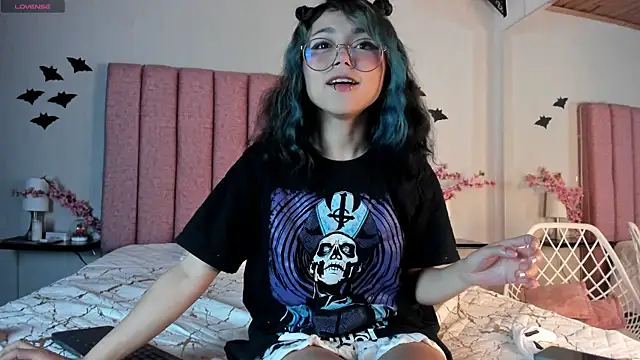 TerumiKitty online show from November 24, 2025, 8:20 pm