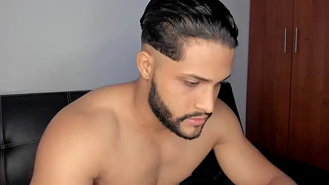 Pier Simons online show from February 1, 2026, 7:17 am