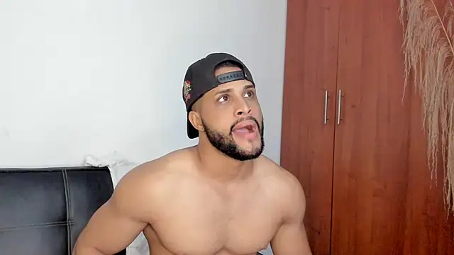 Snapshot of Pier_Simons chatting on October 29, 2025, 9:41 am Pier Simons online show from October 29, 2025, 9:41 am