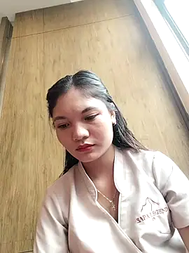 Duyen02 online show from October 2, 2025, 3:10 am