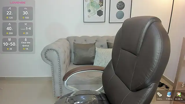 July Adams online show from May 6, 2026, 2:59 am
