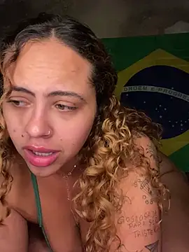 Chloe Leaozinho online show from June 20, 2026, 1:54 am