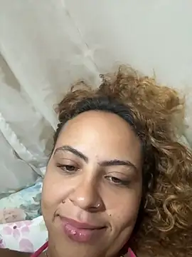 Snapshot of Chloe_Leaozinho chatting on March 8, 2026, 12:38 am Chloe Leaozinho online show from March 8, 2026, 12:38 am