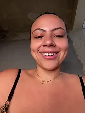 Chloe Leaozinho online show from July 10, 2026, 12:49 pm