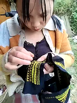 Tiyir597 online show from October 21, 2025, 2:44 am