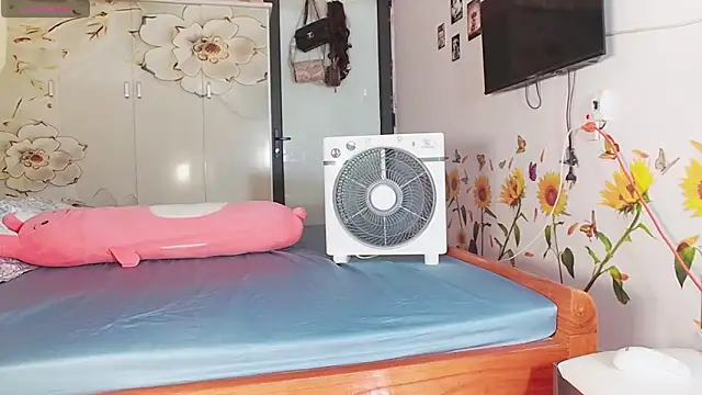 lyly asian online show from April 24, 2026, 12:56 am