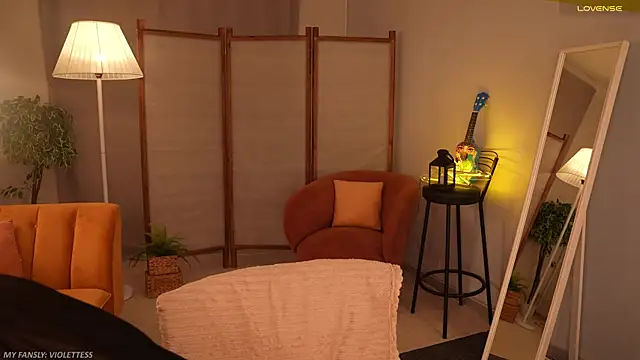 violetesa online show from October 23, 2025, 11:09 am