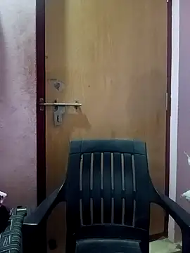 Jessi 25 online show from November 14, 2025, 4:54 pm